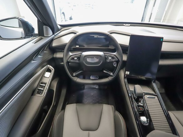 2026 Geely Cityray, серебристый, 3384990 рублей - вид 17