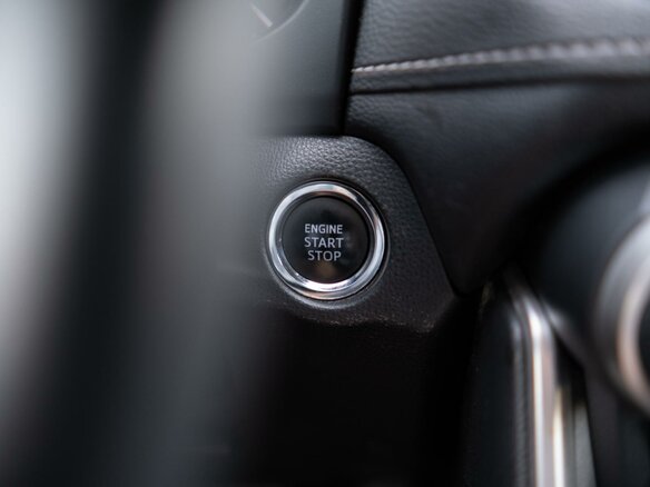 2020 Toyota RAV4 V (XA50), белый, 3599000 рублей - вид 20