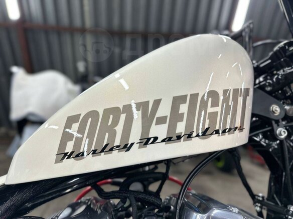 2014 Harley-Davidson Sportster 1200, белый, 1310000 рублей - вид 9
