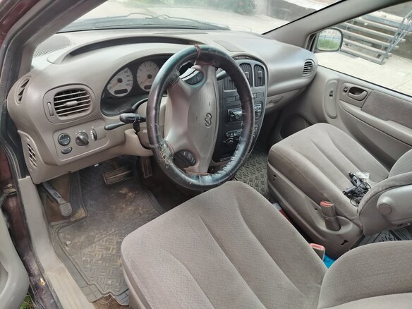 2001 Dodge Caravan Grand IV, пурпурный, 300000 рублей - вид 1