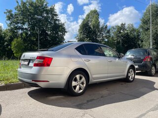 2019 Skoda Octavia III (A7) Рестайлинг, серебристый, 2500000 рублей, вид 4