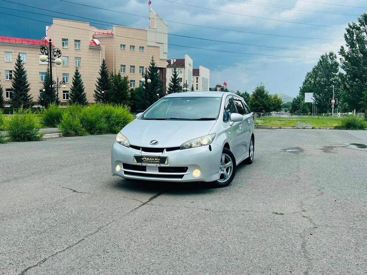 Открыть фотографии: Toyota Wish II