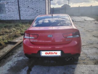 2011 Kia Cerato Koup II, красный, 670000 рублей, вид 4