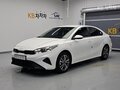 2023 Kia K3 II Рестайлинг, белый, 1650000 рублей