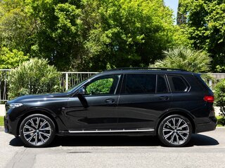 2019 BMW X7 30d I (G07), чёрный, 6900000 рублей, вид 4