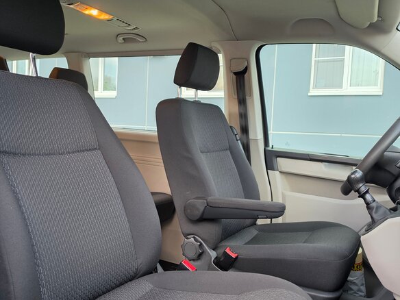 2015 Volkswagen Caravelle T6, коричневый - вид 22