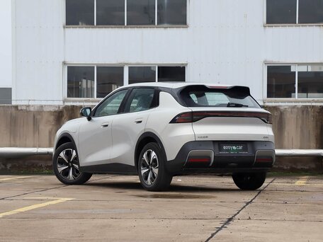 2026 Changan Qiyuan Q05 51.9 kWh II, серебристый, 2394000 рублей, вид 4