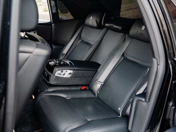 2015 Rolls-Royce Ghost I Рестайлинг (Series II), чёрный, 14500000 рублей - вид 35