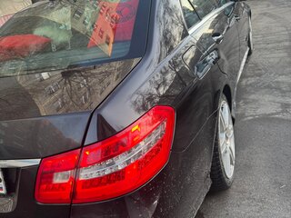 2012 Mercedes-Benz E-Класс 200 7G-Tronic IV (W212, S212, C207), чёрный, 2000000 рублей, вид 3