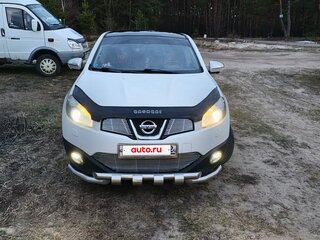 2013 Nissan Qashqai I Рестайлинг, белый, 860000 рублей, вид 2