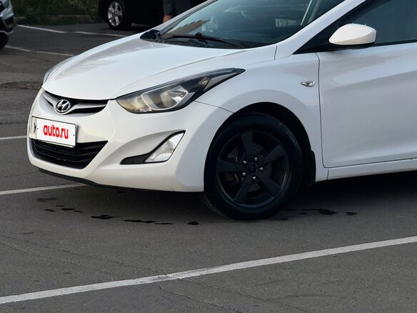 2015 Hyundai Elantra V (MD) Рестайлинг, белый, 870000 рублей - вид 1