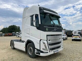 2023 Volvo FH, белый, 12620000 рублей, вид 2