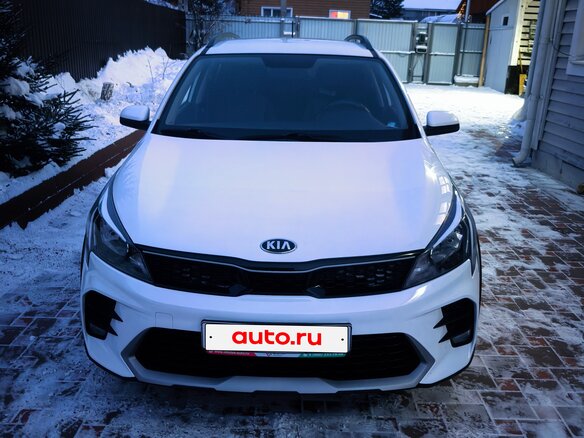 2021 Kia Rio X IV Рестайлинг, белый, 1900000 рублей - вид 1