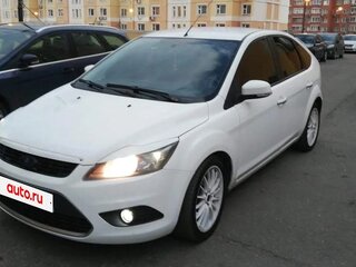 2010 Ford Focus II Рестайлинг, белый, 399999 рублей, вид 1