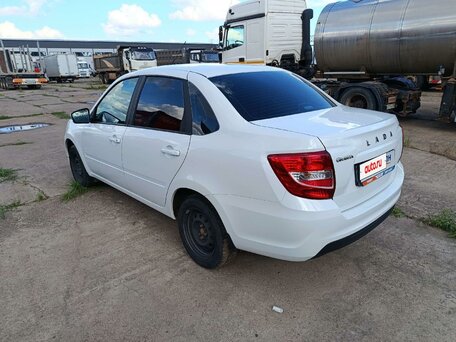 2023 Lada (ВАЗ) Granta I Рестайлинг, белый, 558720 рублей, вид 4