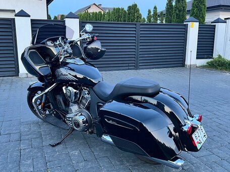 2019 Indian Challenger, чёрный, 1790000 рублей, вид 2