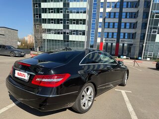 2011 Mercedes-Benz E-Класс 250 5G-Tronic IV (W212, S212, C207), чёрный, 1290000 рублей, вид 3