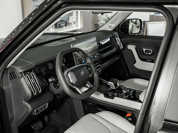 2026 Jetour T1, чёрный, 4399900 рублей - вид 9