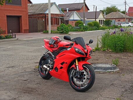 2005 Yamaha YZF-R6, красный, 600000 рублей, вид 3