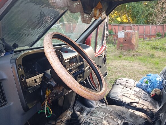 1990 Ford Transit, красный, 120000 рублей - вид 8