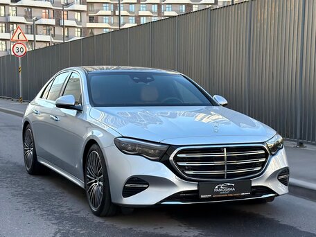 2025 Mercedes-Benz E-Класс 450 VI (W214, S214), серебристый, 12480000 рублей, вид 2