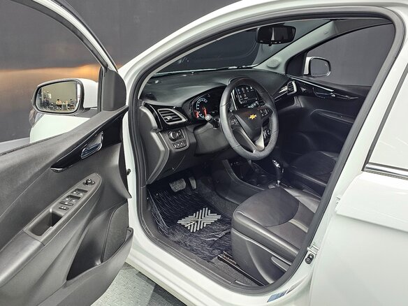 2022 Chevrolet Spark IV Рестайлинг, белый - вид 15