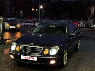 2003 Mercedes-Benz E-Класс 320 III (W211, S211), чёрный, 580000 рублей, вид 2