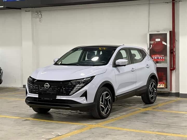 Открыть фотографии: Nissan Qashqai II Рестайлинг 2