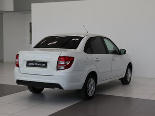 2020 Lada (ВАЗ) Granta I Рестайлинг, белый, 504000 рублей, вид 3