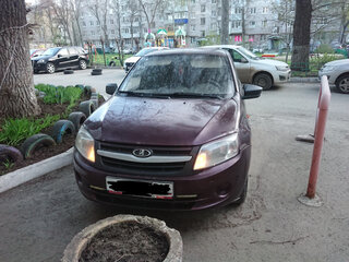 2012 Lada (ВАЗ) Granta I, красный, 140000 рублей, вид 2