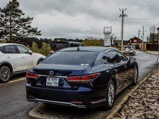 2019 Lexus LS 500h V, синий, 5500000 рублей, вид 2