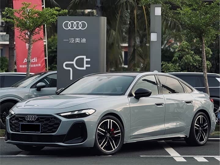 Открыть фотографии: Audi A5 III (B10)