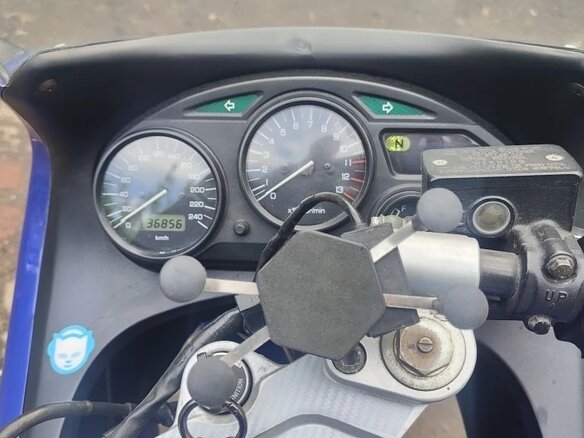 1998 Suzuki GSX 600F Katana, синий, 300000 рублей - вид 8