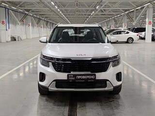 2024 Kia Seltos I Рестайлинг, белый, 2550000 рублей, вид 2