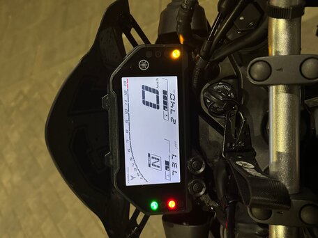 2021 Yamaha MT-03, серый, 600000 рублей, вид 5