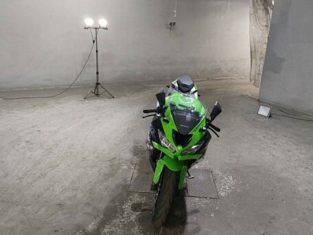 2019 Kawasaki ZX-6R Ninja, зелёный, 1099000 рублей, вид 3