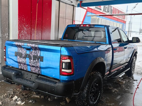 2021 RAM 2500, синий, 8500000 рублей - вид 22