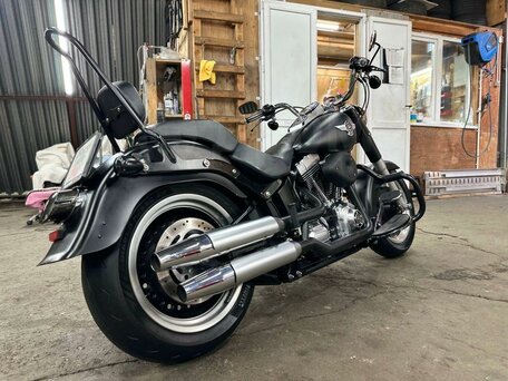 2010 Harley-Davidson Fat Boy, чёрный, 1190000 рублей, вид 5