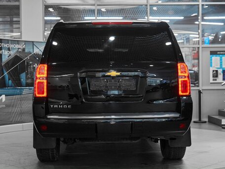 2016 Chevrolet Tahoe IV, чёрный, 3839000 рублей, вид 5