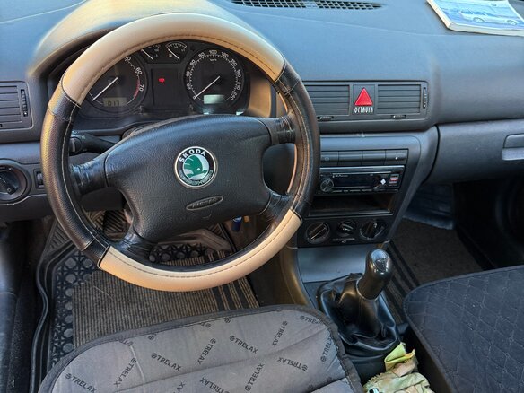 2008 Skoda Octavia I (A4) Рестайлинг, серый, 350000 рублей - вид 9