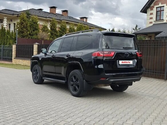 2023 Toyota Land Cruiser 300 Series, чёрный, 10900000 рублей - вид 5