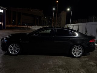 2020 Jaguar XF II Рестайлинг, чёрный, 3499999 рублей, вид 3