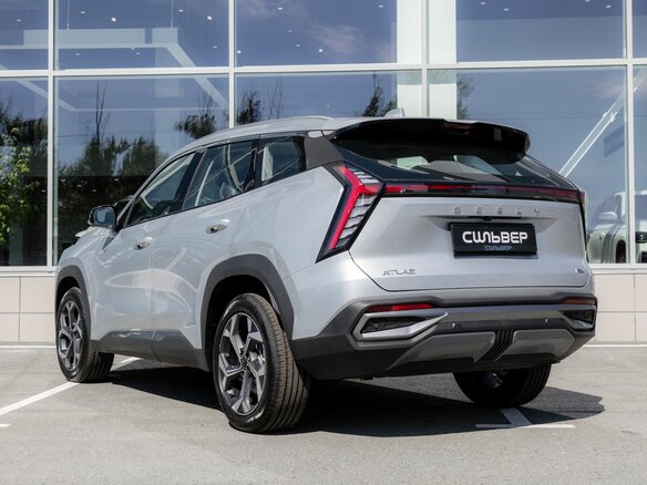 2026 Geely Atlas II, серебристый - вид 5