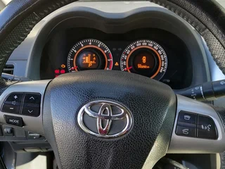 2013 Toyota Corolla X (E140, E150) Рестайлинг, серый, 1075000 рублей, вид 5