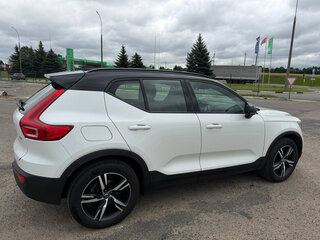 2021 Volvo XC40 I, белый, 2611323 рублей, вид 5