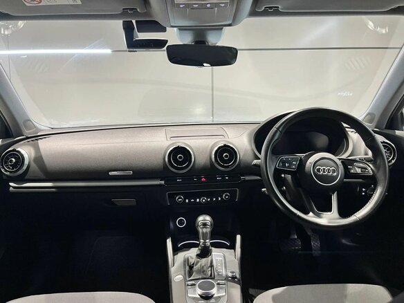 2020 Audi A3 III (8V) Рестайлинг, синий - вид 18