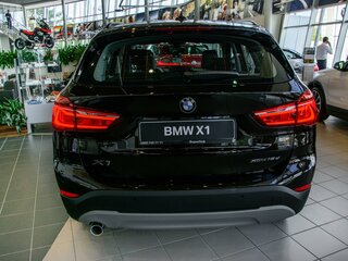 2018 BMW X1 18d sDrive II (F48), чёрный, 3500000 рублей, вид 3