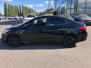 2013 Hyundai Solaris I, чёрный, 610000 рублей, вид 2