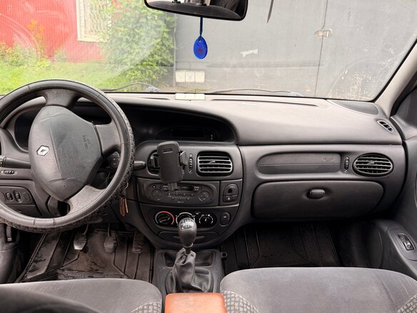 2003 Renault Megane I Рестайлинг, серебристый, 190000 рублей - вид 8