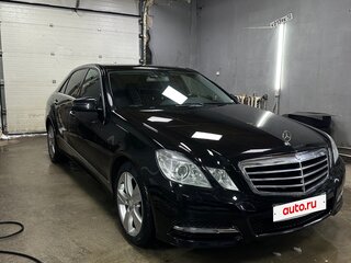 2011 Mercedes-Benz E-Класс 350 IV (W212, S212, C207), чёрный, 1700000 рублей, вид 3